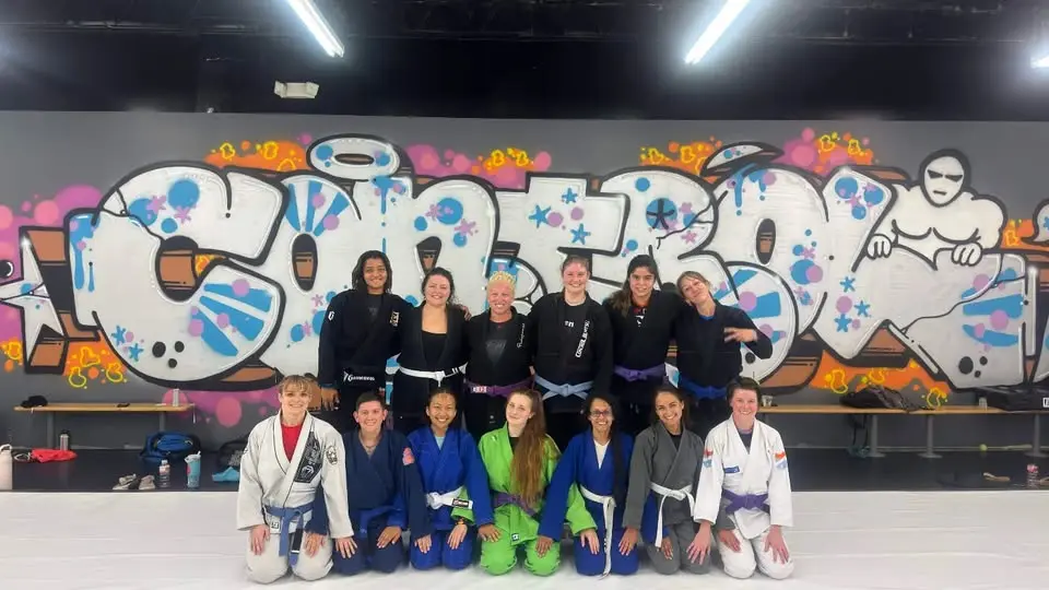 Women training at Control Jiu Jitsu